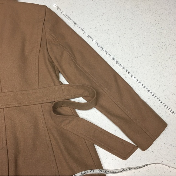 ARITZIA Babaton Connor Short Wool Beige Coat Size M fits Small - Picture 11 of 16